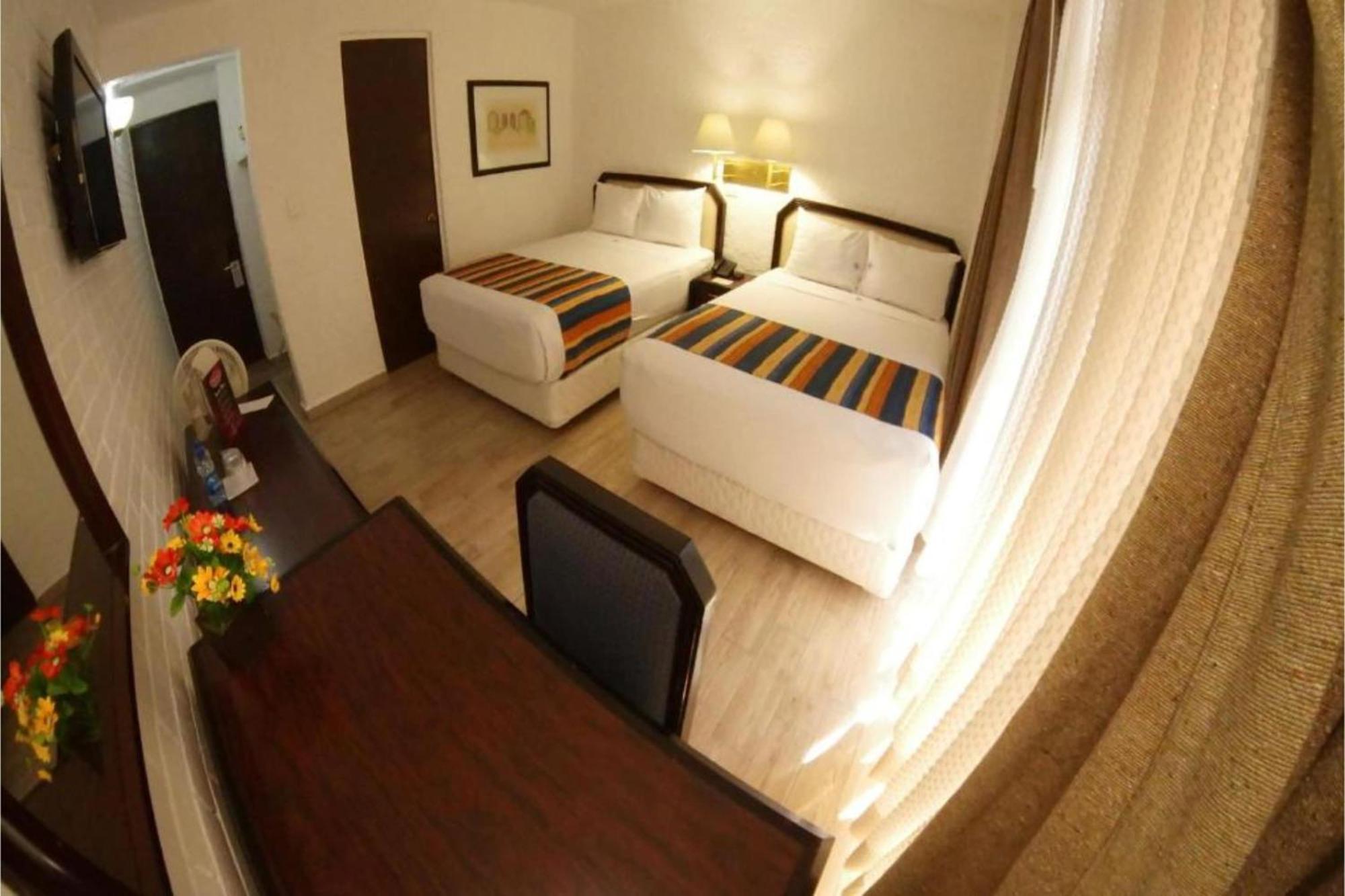 Collection O Hotel Del Portal, פואבלה מראה חיצוני תמונה