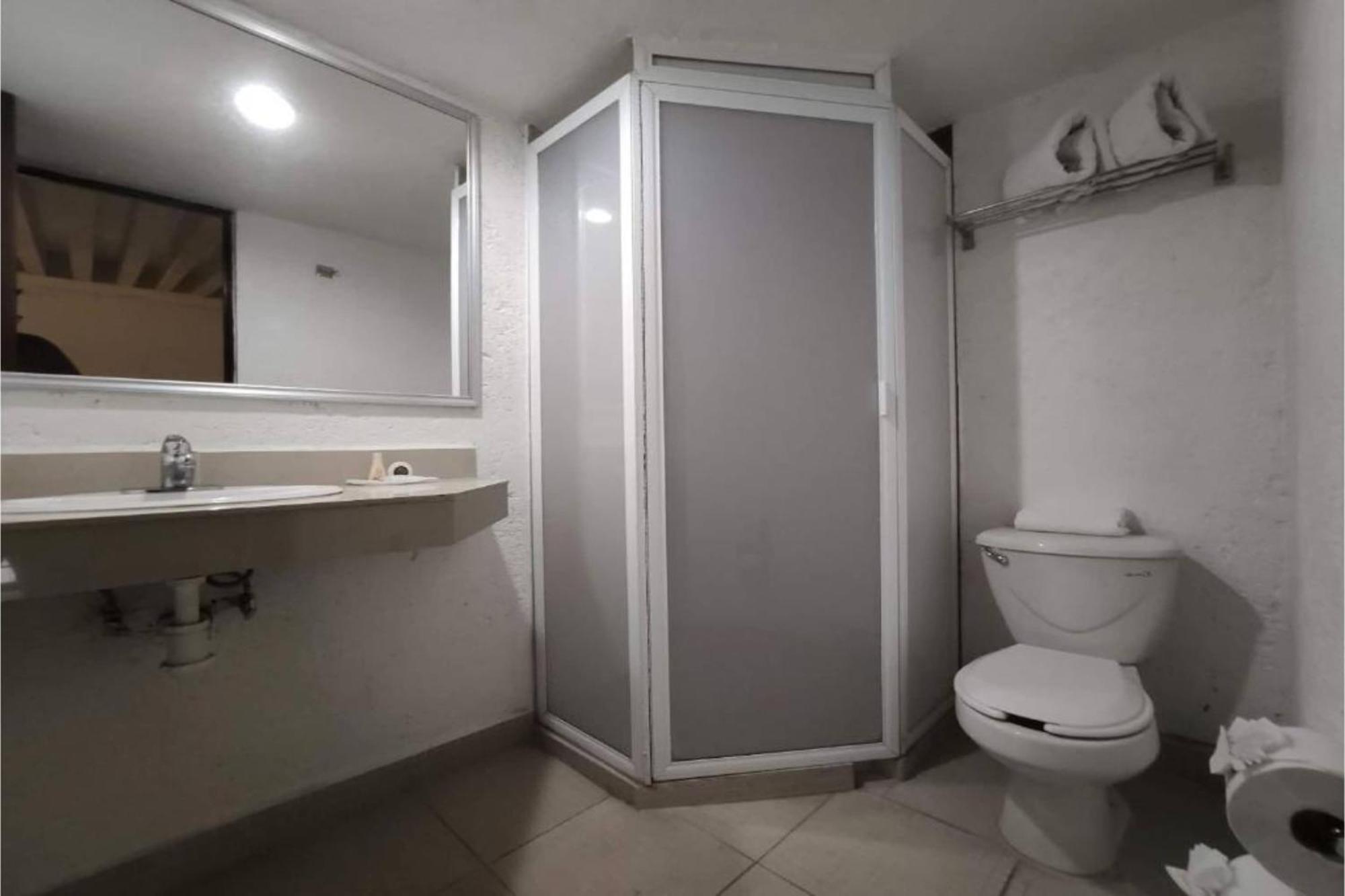Collection O Hotel Del Portal, פואבלה מראה חיצוני תמונה