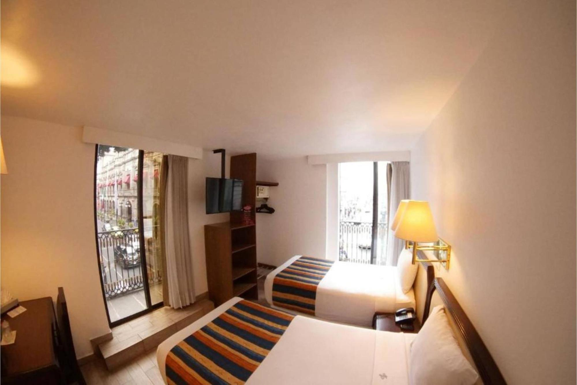 Collection O Hotel Del Portal, פואבלה מראה חיצוני תמונה
